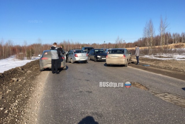 Под Нижним Новгородом водитель и пассажирка разбились по дороге на похороны