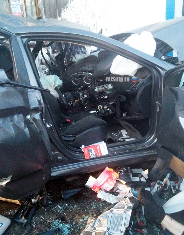 В Брянске 4 человека погибли при наезде автомобиля на стационарный пункт полиции