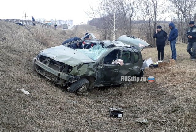 В Башкирии автоледи погибла, опрокинувшись на автомобиле в кювет