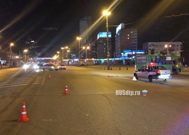 В Екатеринбурге в ДТП с автобусом погиб мотоциклист