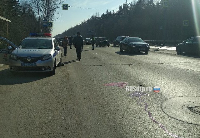 Момент смертельного наезда на пешехода на улице Худякова в Челябинске