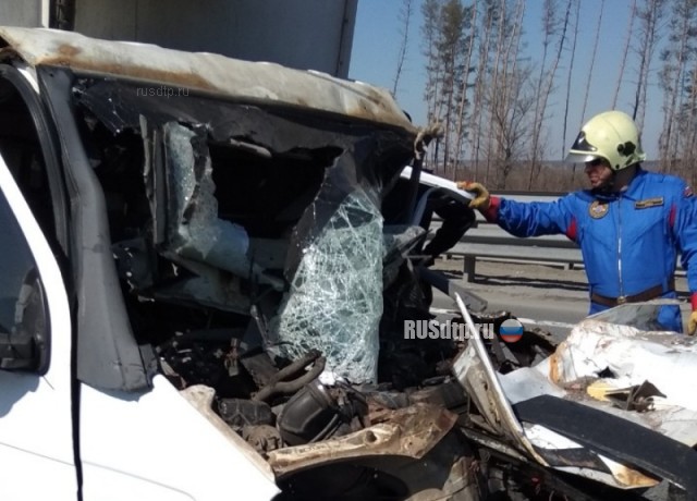 На трассе «Ульяновск - Самара» в ДТП погиб водитель «Газели»
