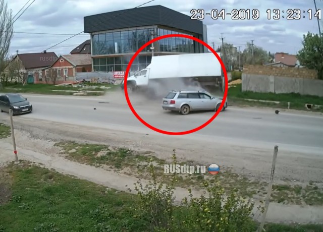 Камера запечатлела момент смертельного ДТП на Евпаторийском шоссе