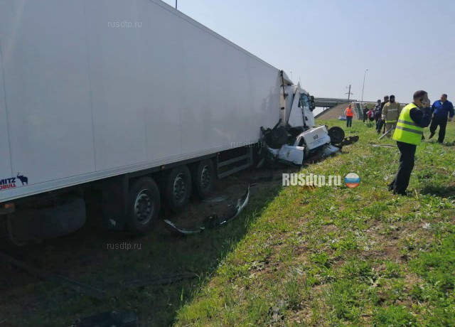 Двое сотрудников ДПС погибли в ДТП на трассе М-4 на Кубани