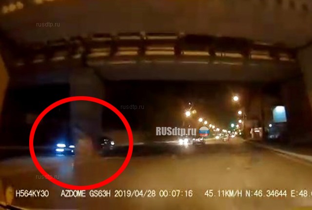 Видеорегистратор запечатлел момент смертельного ДТП в Астрахани