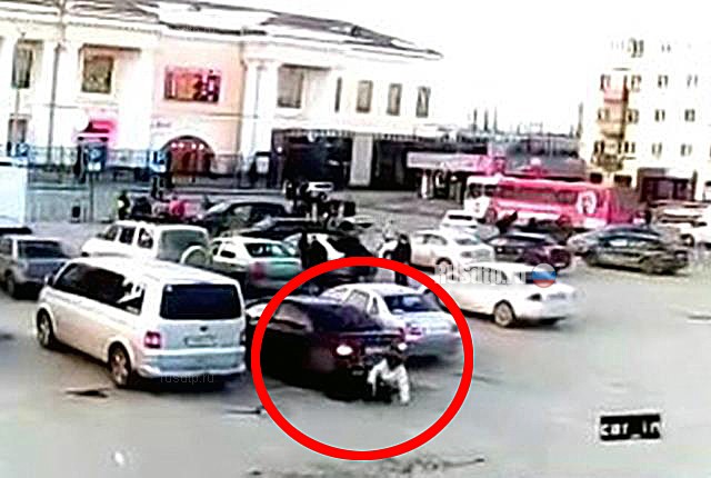 В Екатеринбурге начинающий водитель сбил пенсионерку. ВИДЕО