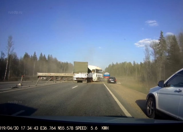 Видеорегистратор запечатлел момент ДТП на Минском шоссе