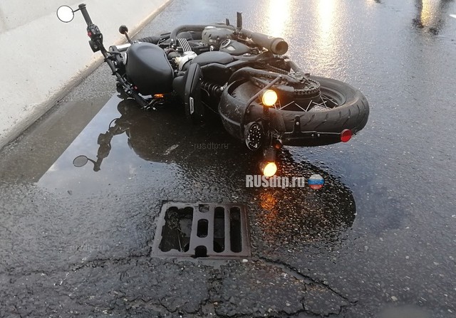 В Москве на мотоцикле разбился известный журналист Сергей Доренко