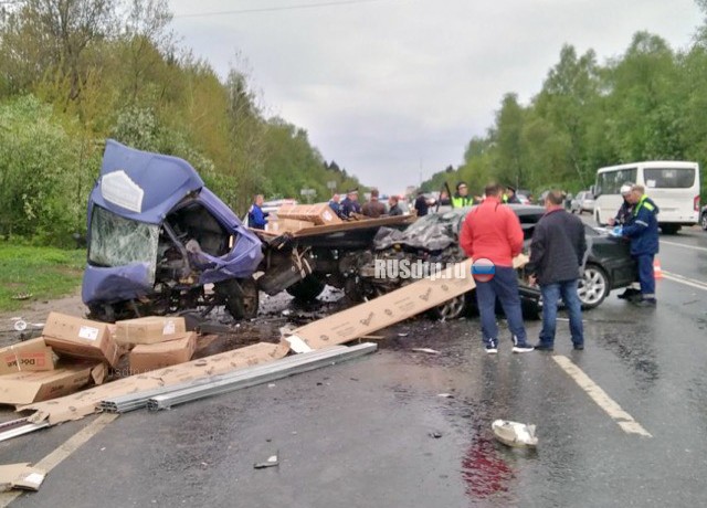 Смертельное ДТП произошло утром на Старом Ярославском шоссе в Подмосковье
