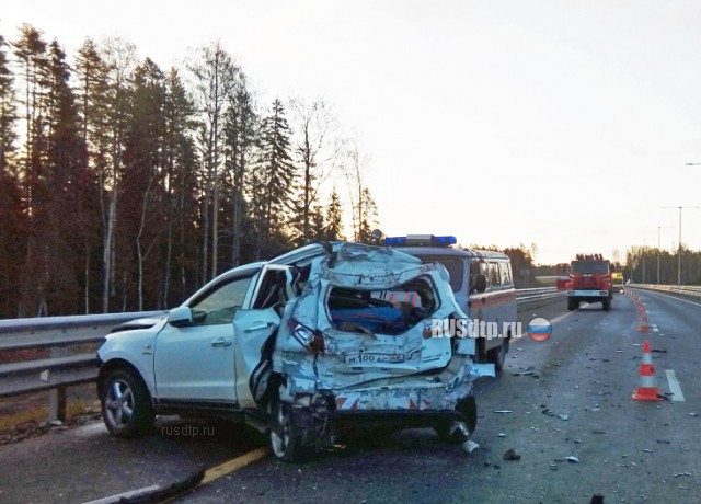 Фура смяла «Hyundai Santa Fe» на трассе М-11 в Новгородской области