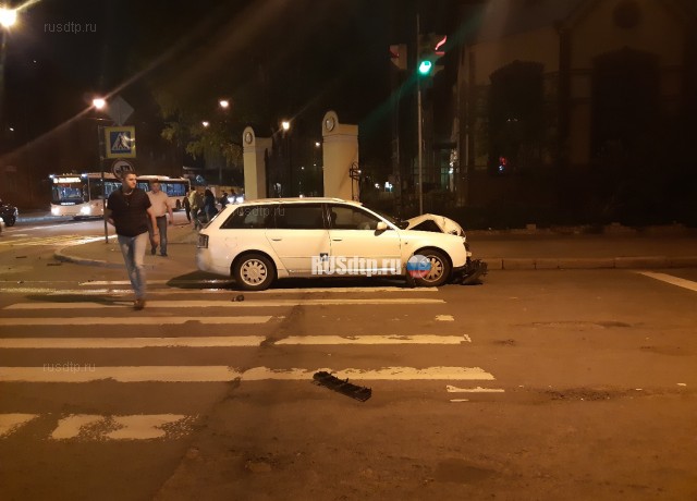 В Петербурге в ДТП тяжело пострадали мотоциклист и его пассажирка