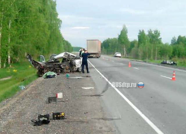 На трассе «Иртыш» в лобовом столкновении двух «Тойот» погибли оба водителя