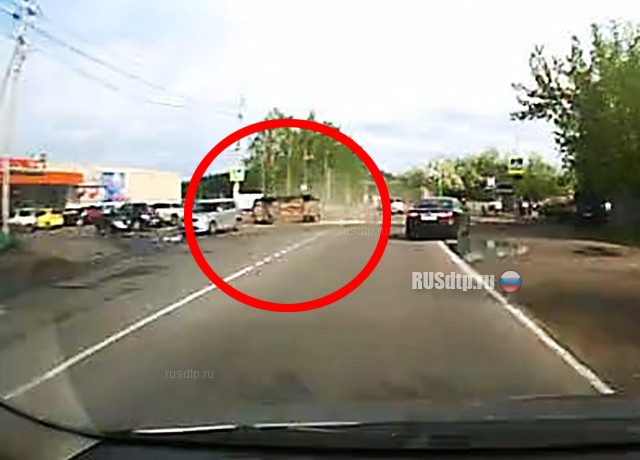 На Богашевском тракте водитель пытался скрыться от полиции и попал в ДТП