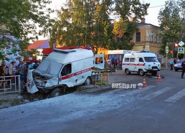 Фельдшер скорой помощи погибла в ДТП в Моршанске. ВИДЕО