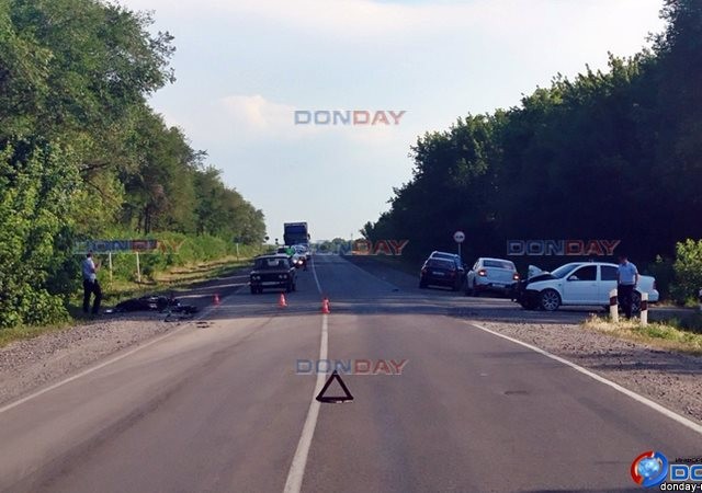 Под Новочеркасском в ДТП погиб мотоциклист