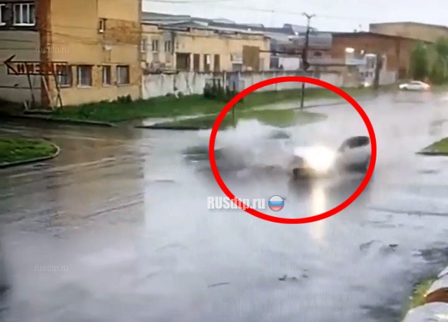 Жесткое ДТП на Химмаше в Екатеринбурге попало на видео