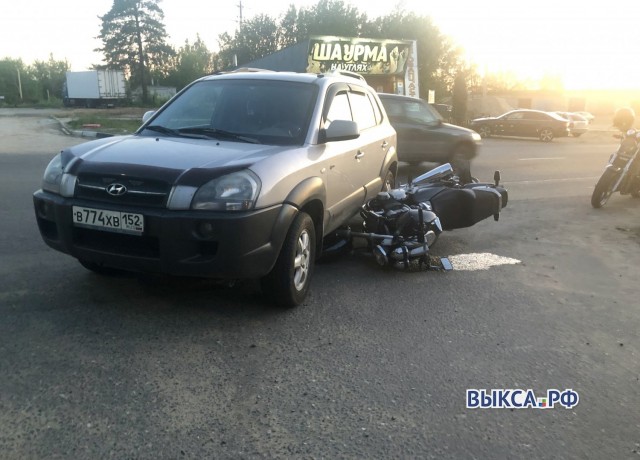 Пьяная женщина столкнулась с мотоциклом в Выксе