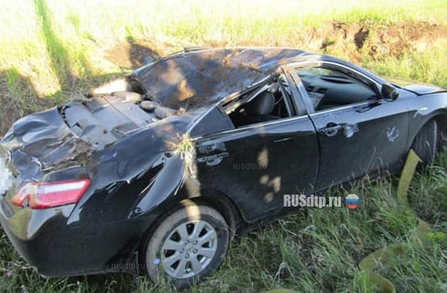 «Toyota Camry» опрокинулась в кювет в Башкирии