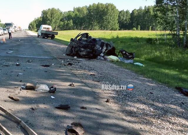 Семья разбилась в ДТП на трассе в Новосибирской области