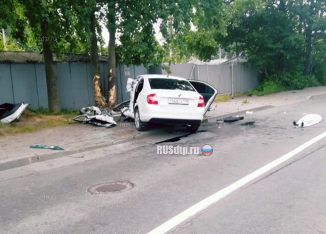 Парень и девушка погибли в ДТП на улице Матроса Железняка в Санкт-Петербурге