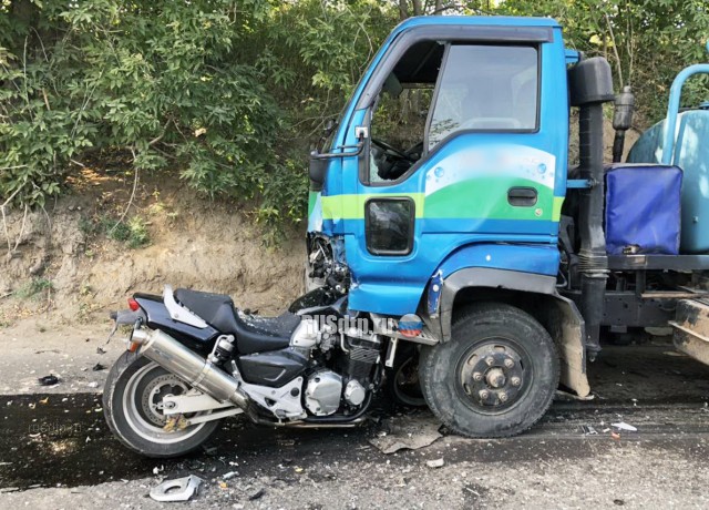 В Иркутске в ДТП с грузовиком погиб мотоциклист