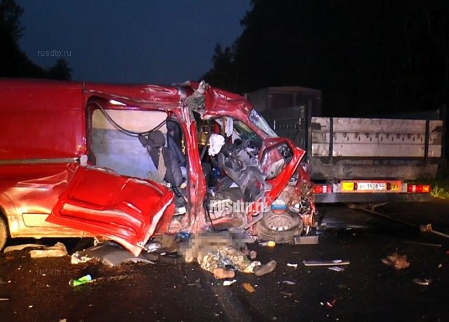 Два человека погибли в ДТП на Варшавском шоссе