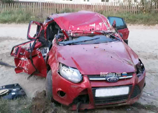 В Удмуртии пьяный водитель на «Фокусе» врезался в столб