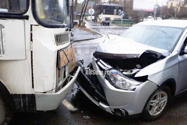 Водитель Mitsubishi погиб в ДТП в Томске