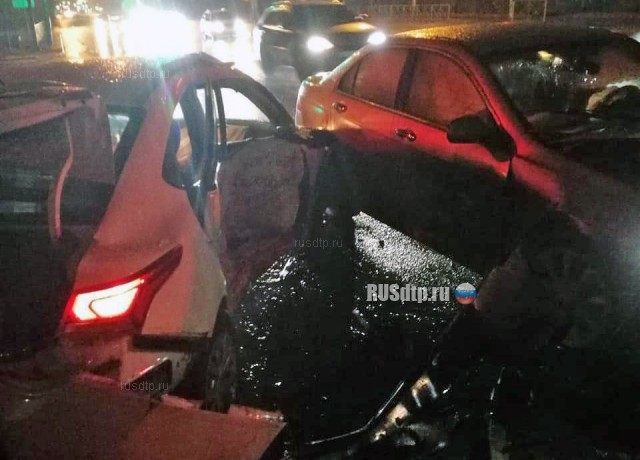 Таксист погиб в ДТП в Новосибирске