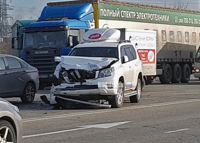 Женщина-водитель «Лады» погибла в ДТП в Иркутске. ВИДЕО