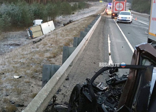 Водитель и пассажирка «Мазды» погибли в ДТП на трассе «Кола»