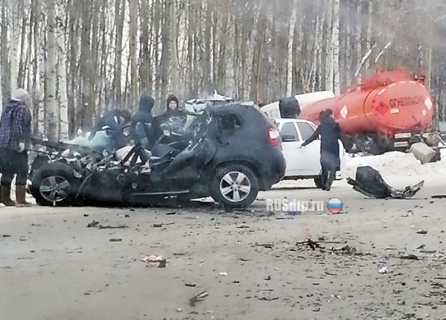Трое погибли в ДТП с бензовозом на трассе «Сургут — Нижневартовск»