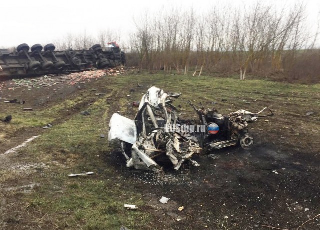 Водитель сгорел в автомобиле после ДТП на трассе «Кавказ»
