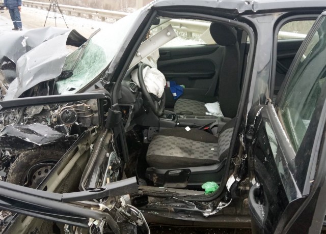 Водитель и пассажирка «Ларгуса» погибли в ДТП на трассе «Тула — Новомосковск»