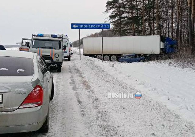Пожилые супруги погибли в ДТП на трассе Екатеринбург — Тюмень. ВИДЕО