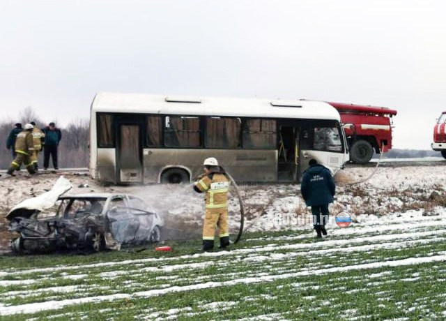 Женщина погибла в горящей машине в Пензенской области