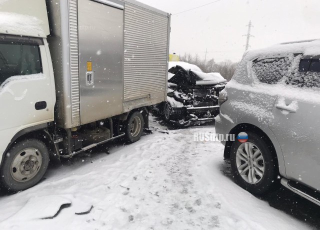 Около 50 автомобилей столкнулись под Владивостоком