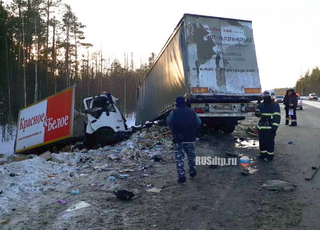 Водитель фургона погиб в ДТП под Нефтеюганском