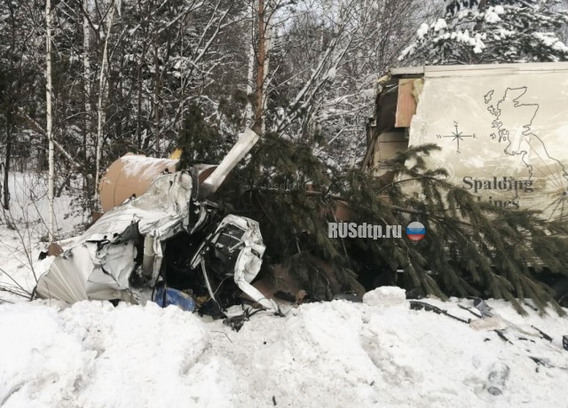Один человек погиб и двое пострадали в массовом ДТП на трассе «Сибирь»