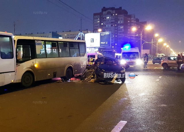 Один человек погиб в массовом ДТП возле станции «Беговая» в Петербурге