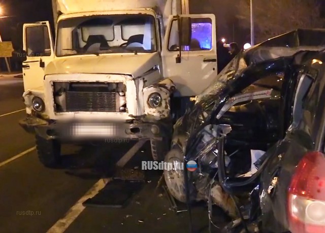 35-летний мужчина не уступил дорогу грузовику и погиб в ДТП под Белгородом