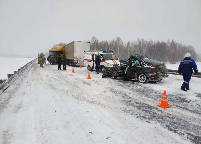 Массовое ДТП произошло на трассе «Сибирь» в Кемеровской области