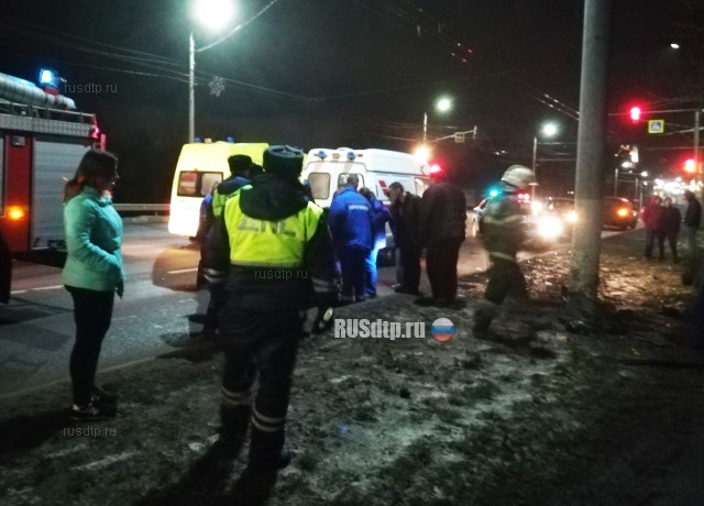 Парень и две девушки погибли в ночном ДТП в Туле
