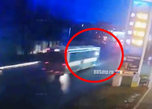 Во Владимире автобус насмерть сбил беременную женщину. ВИДЕО