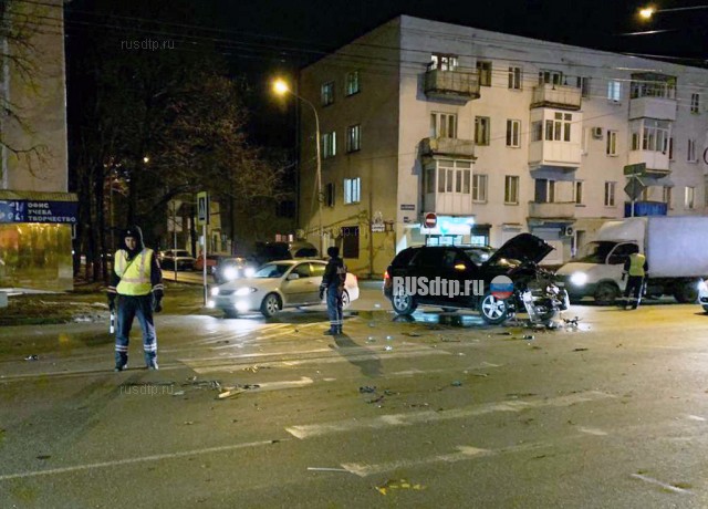 Автомобиль губернатора попал в ДТП в Ставрополе