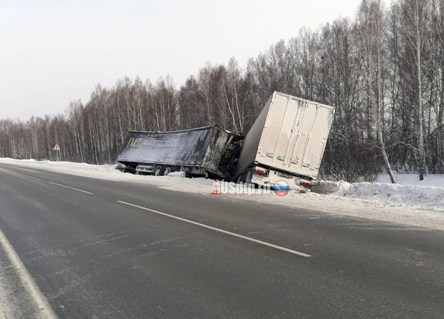 Два смертельных ДТП произошли в одном месте на трассе «Сибирь»