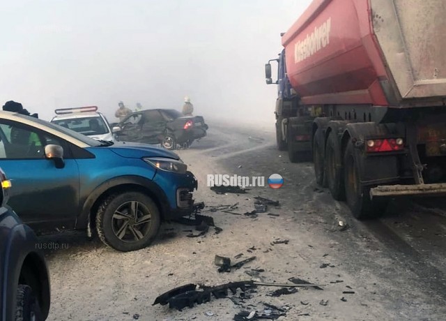 Около 30 автомобилей столкнулись в Красноярском крае