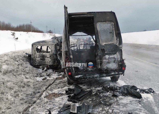 Четыре человека погибли в огненном ДТП в Пермском крае