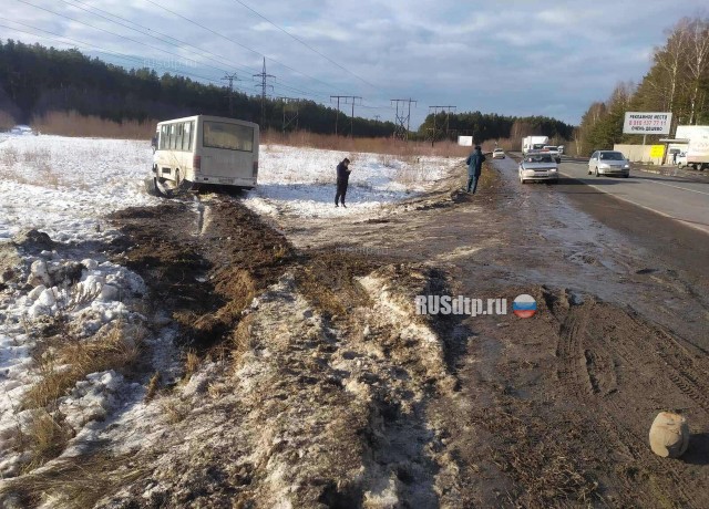 Пятеро пострадали в массовом ДТП с автобусом в Нижегородской области