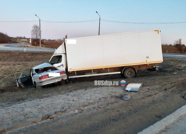 62-летний пассажир «Волги» погиб в ДТП под Вологдой